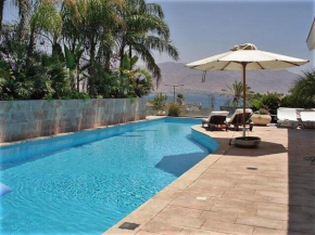 VILLA LOFT WITH POOL 20M LENGTH HEATED , 300m FROM SEA